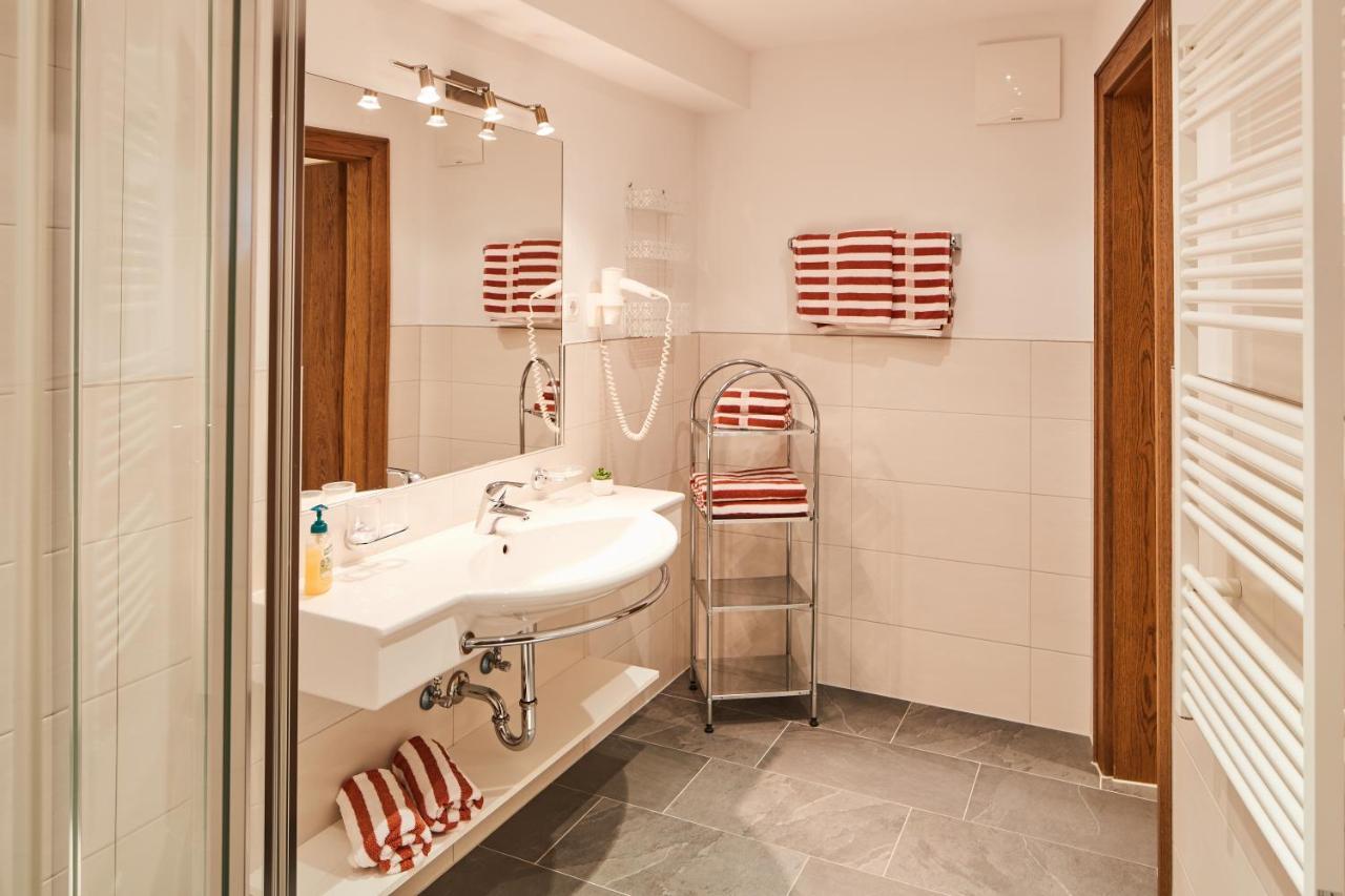 Appartements Sailer Prutz Exteriör bild