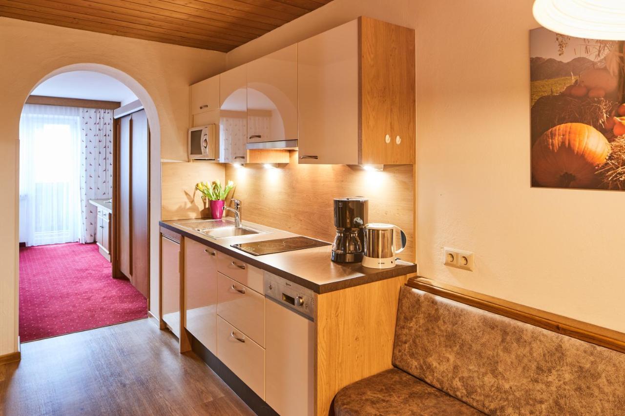 Appartements Sailer Prutz Exteriör bild
