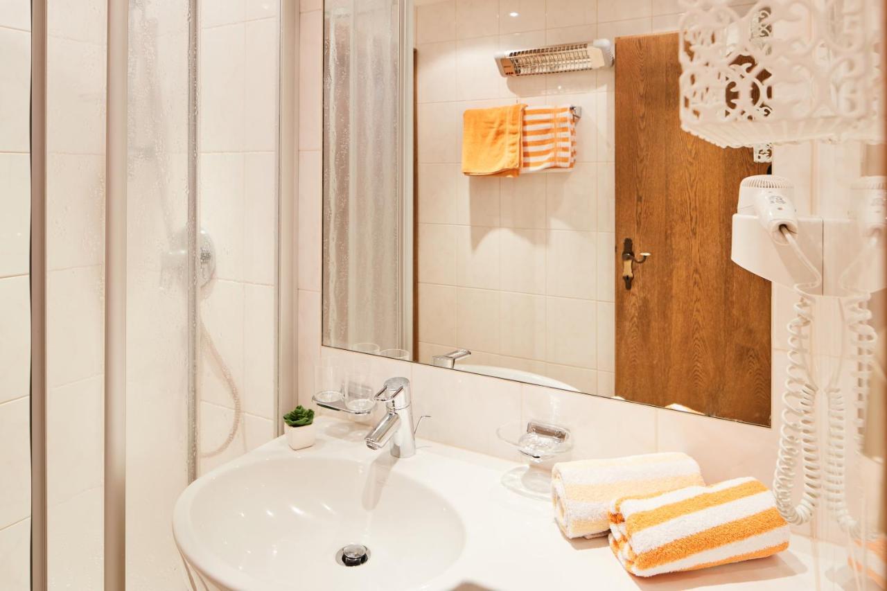 Appartements Sailer Prutz Exteriör bild